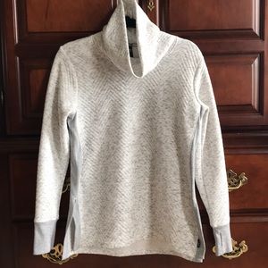 RBX active women’s quilted cowl neck pullover